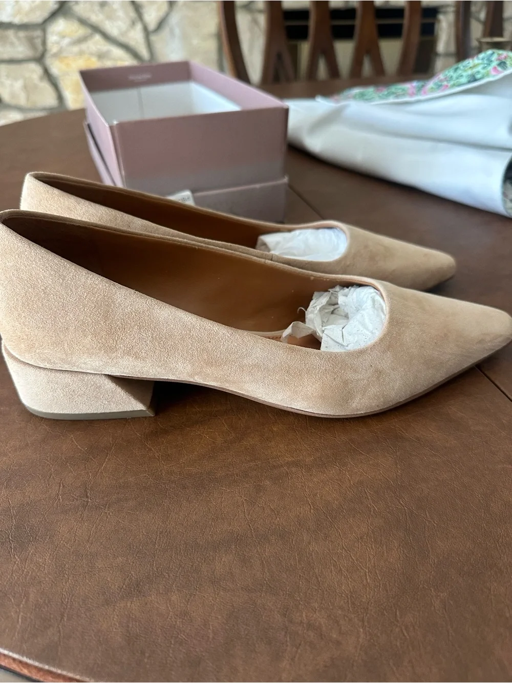 Franco Sarto Suede Pointed Toe Low Heel Pump EUC- Nude